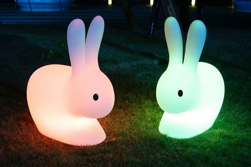 小白兔造型景观灯